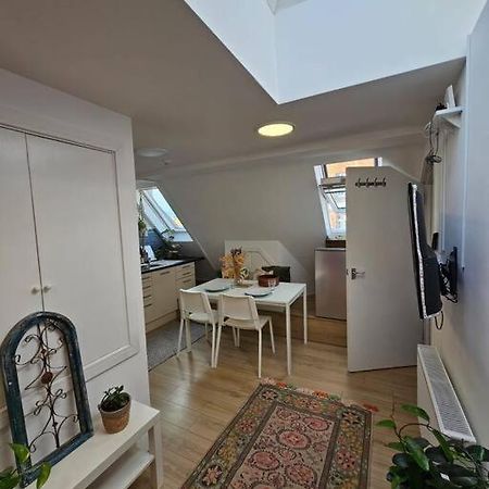West Kensington Bright Flat Daire Londra Dış mekan fotoğraf