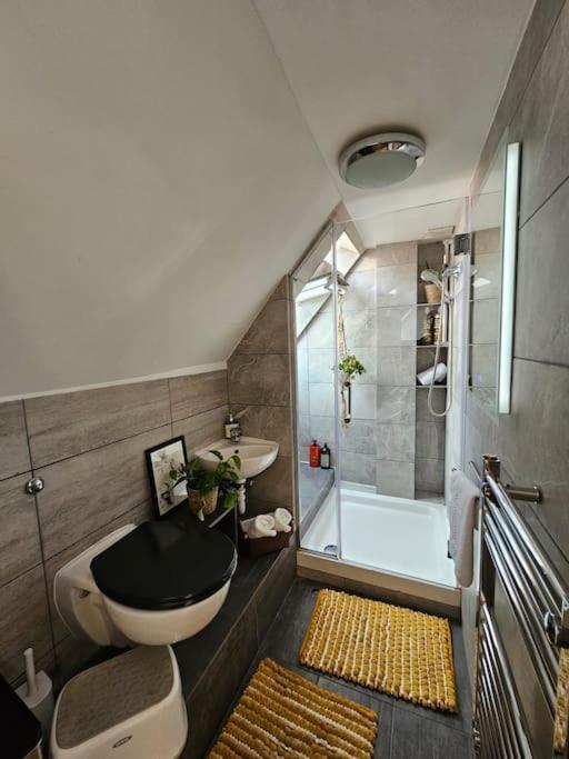West Kensington Bright Flat Daire Londra Dış mekan fotoğraf